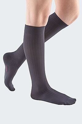 Medi-D040532 - MediCanada Vitality AD Black Herringbone CCL0 15-20mmHg Size II Std Length ClimaFresh Latex-Free