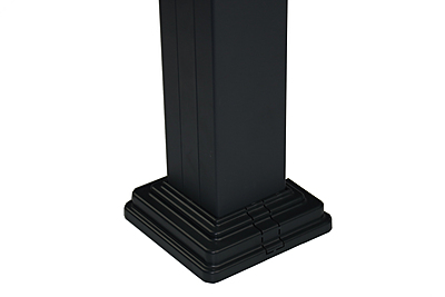 poteau aluminium cloture composite noir sur semelle